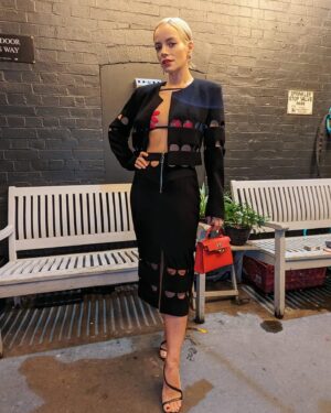 Lily Allen Instagram - Everyday i’m rufflin’ , Everyday I’m rufflin’ .  Some Stage for looks for your perusal, only 2 more weeks !