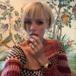 Lily Allen Instagram - Can I speak to the manager ?
