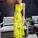 Lily Allen Instagram – To Play or Not coming to play, that is the question ?
