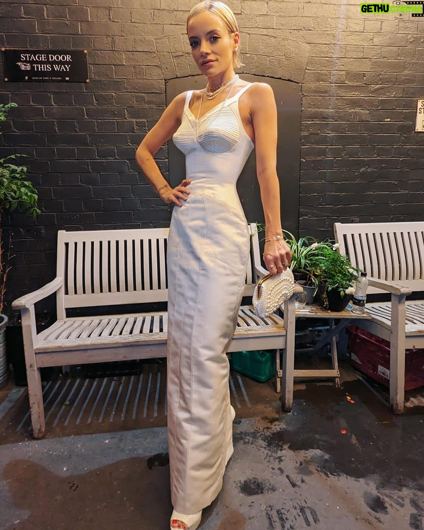 Lily Allen Instagram - Coutureian Coutureian Coutureian. it’s been amazing, thank you to all 60,000 of you who came to see us, and for all your lovely cheers at stage door. thank you to everyone at @dukeofyorksldn , lovely hosts for our little company. see you next time !