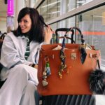 Lily Allen Instagram – Bye Ingyland. Back in a bit.