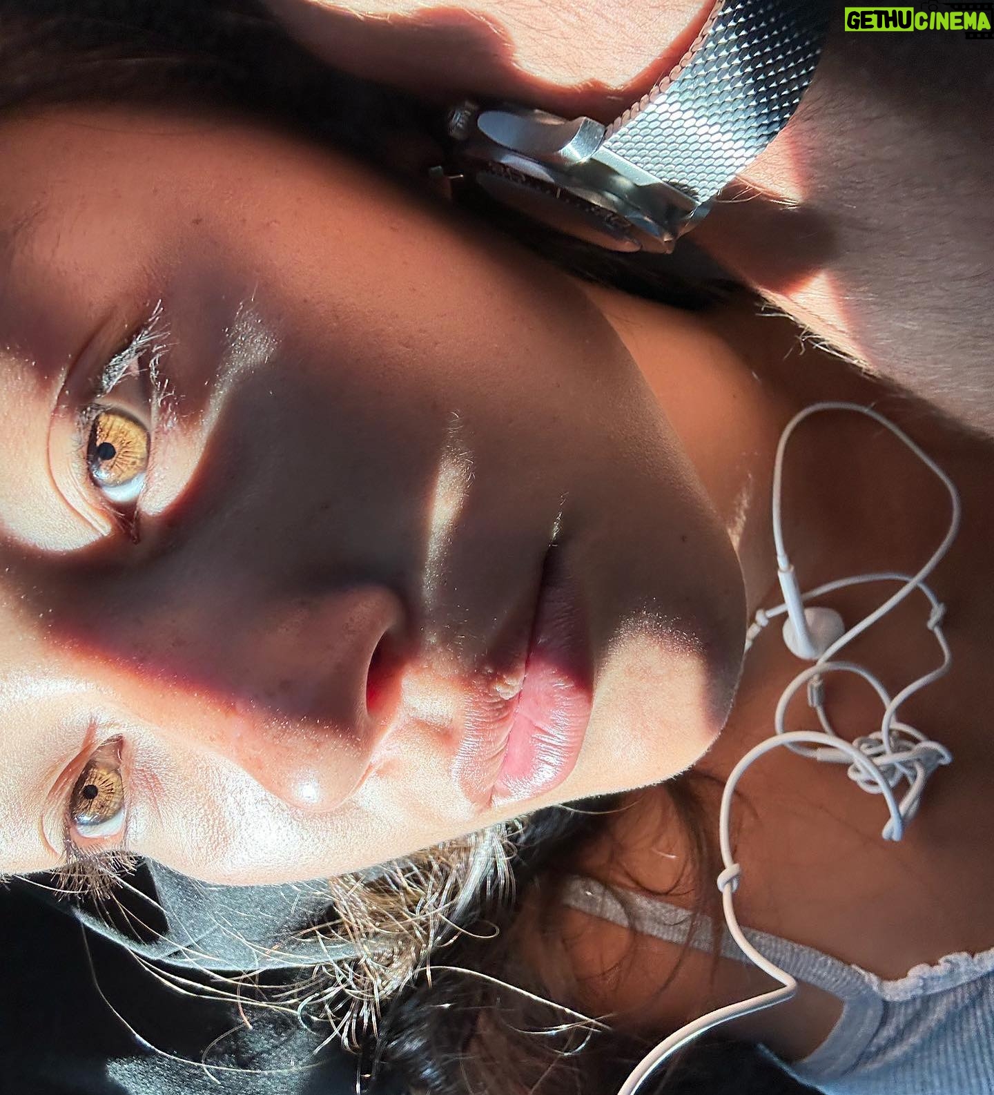 Lily Chee Instagram - magnetic enigmatic ⭐️