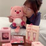Lily Ki Instagram - ppl kept tagging me on that one meme and then i found out it’s a popular children’s show character in korea so of course i have to buy all the merch i can find of it and completely assimilate into my new personality