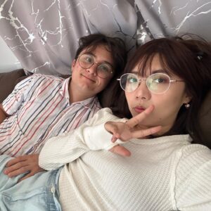 Lily Ki Instagram - happy birthday to us, in hawaii!! forever feels too short when i think about being with you. ❤️❤️