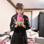 Lily Ki Instagram - i liked my makeup (not my bangs)