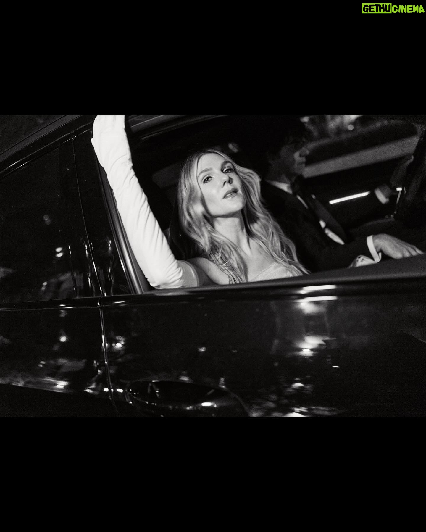 Lily Rabe Instagram - Quickest shoot to date. Barely put the car in park… @emiliomadrid 🖤