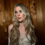 Lily Rabe Instagram – Marc Jacobs Forever. Thank you dreamy @leithclark for this 2006 dream. 🕊️🤍
(📷 by genius @claytonhawkins)