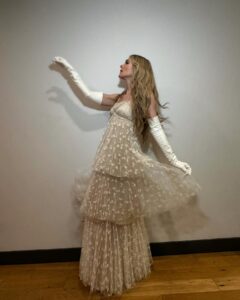 Lily Rabe Instagram - Marc Jacobs Forever. Thank you dreamy @leithclark for this 2006 dream. 🕊️🤍 (📷 by genius @claytonhawkins)