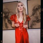 Lily Rabe Instagram – The night before (the night before) in a @rodarte dress I loved so much I was dancing in the living room … @mptf #EveningBefore

Styling: @leithclark 
Hair: @claytonhawkins
Makeup: @sarahuslan 
💃🏼: @rodarte 
👠 and 👛 : @jimmychoo 
💍: @margosiegelpr @effyjewelry @untamedpetals