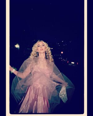 Lily Rabe Instagram - This was a great night. I love you @claytonhawkins and @sarahuslan. I love my date and the Rustic. And mozzarella sticks. 👛👛👛