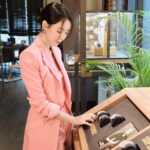 Lim Ji-yeon Instagram – 🩷🩷🩷

#광고 #브라이틀링
#breitling
#내비타이머레이디 #squadonamission
#브라이틀링한남
