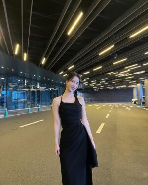 Lim Ji-yeon Instagram - BLACK