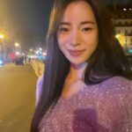 Lim Ji-yeon Instagram - 셀카찍지마🤔 #LOEWE #In Paris