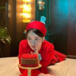 Lim Ji-yeon Instagram - 올겨울은 스.초.생 #투썸플레이스