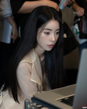 Lim Ji-yeon Instagram - 엘르화보
B컷👐