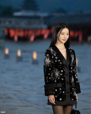 Lim Ji-yeon Instagram - 너무나 아름다웠던
경복궁에서
GUCCI

 #GucciCruise24
