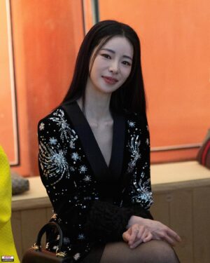 Lim Ji-yeon Instagram - 너무나 아름다웠던
경복궁에서
GUCCI

 #GucciCruise24