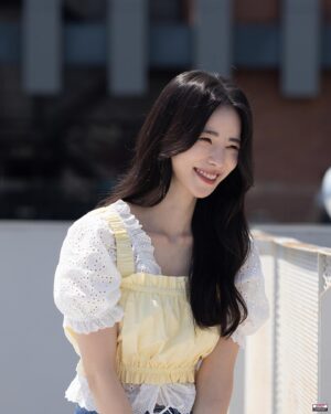 Lim Ji-yeon Instagram - 즐거웠던
유퀴즈😝