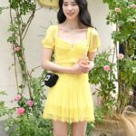 Lim Ji-yeon Instagram - Yellow #리퀴드퍼퓸바