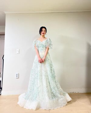 Lim Ji-yeon Instagram - 청룡시리즈어워즈
드레스피팅
고민의순간들