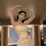Lin Min-Chen Instagram - 昨日頒獎的bling bling裙❤️ Styled by @hazel_lcm Gown: @gemymaalouf, available at @trinitybridal Heels: @louboutinworld