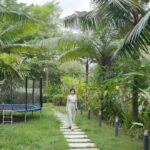 Lin Min-Chen Instagram - 💕🏡💕充電🔋滿滿 今年2月就一直大病小病反反覆覆了兩個月 用盡各種方法就是好不了氣屎我了😠 發現拍攝等工作都無法最佳狀態 而廠商們都好疼我🥺還反過來一直鼓勵我 這幾日終於有時間回家大補 下次回來又是超級健康寶寶🙆🏻‍♀️ 明天就會有新廣告推出❤️一起期待一下 圖1、2 ：今天又重看了Titatic 有感受到我對這部戲的熱情嗎 圖3 ：歡迎來到姊姊的小畫室 圖4 ：在姊姊的畫室搗亂一下 圖5 ：🌴🌿🎋 圖6 ：💕💕💕 圖7 ：媽咪種了椰子樹 圖8 ：媽咪種了百香果樹 圖9 ：愛的旋轉❤️ 圖10 ：布魯girl❤️