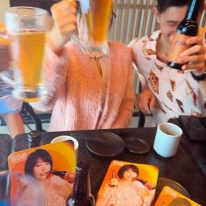Lin Min-Chen Instagram - 初二大吉🍊🍊🍊🍊🍊
帶家人吃吃喝喝過大年🧧🧧

今天去千兩吃sushiiiii❤️超好吃
昨日還帶家人去吃螃蟹米粉 我愛的CanLah！那裡還有臭豆sambal！！