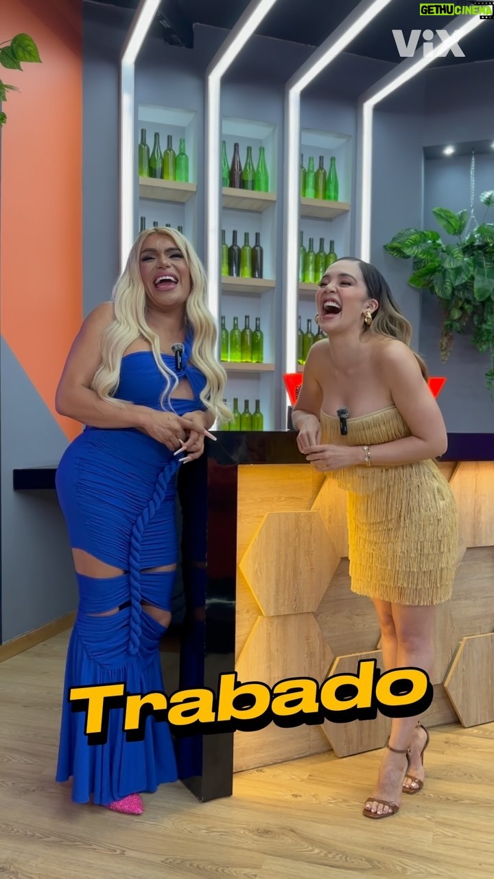 Lina Tejeiro Instagram - Palabras Colombianas 🇨🇴 VS Palabras Mexicanas 🇲🇽 Estuvimos en un juego de palabras con @soywendyguevaraoficial y @linatejeiro en el set de #ViX 🧡 ¿ConocÃas estas palabras y su significado?😱 SuscrÃbete a #ViXPremium 🧡 y no te pierdas el contenido exclusivo, sin ediciones y en tiempo real aquà #LaCasaDeLosFamososCol 🇨🇴