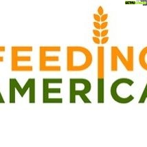Linda Cardellini Instagram - Thank you @wckitchen & @feedingamerica for doing such incredible and inspiring work to feed those in need. ❤️ If you would like to find ways to get involved please check out: http://WCK.org/chefsforamerica or @FeedingAmerica :http://bit.ly/3cYMfMA