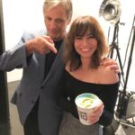 Linda Cardellini Instagram – The best part of waking up is #ViggoMortensen in my cup. 🤣 Happy #nationalcoffeeday.💞 ☕️ #barista 💥