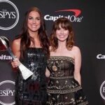 Linda Cardellini Instagram – The #espys !! I was honored to present @alexmorgan13 with the ESPY for Best Female Athlete 🏆 last night, AND I got to meet some of the @uswnt 🤩 BEST TEAM! 🏆
Thanks for the backstage pic @tobinheath @lavellerose & @malpugh 🎉⭐️🇺🇸💪🏼
#equalpay #nwsl