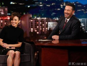 Linda Cardellini Instagram - Thank you @jimmykimmel for all of the laughs last night! @jimmykimmellive  #abc #kimmel #lallorona 🖤#bonechillers 🤣