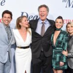 Linda Cardellini Instagram - @deadtome premiere tonight! I love each and every one of these hilarious people. ❤️ Btw- the show is NOW STREAMING on @netflix ! 💥