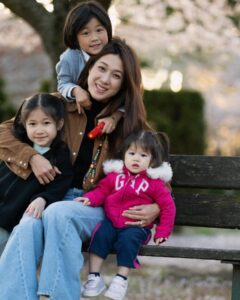 Linda Chung Instagram - Happy Mother’s Day! I wouldn’t change a thing, I’d do it all over again with these three munchkins. They are my world. 💖 #MothersDay
