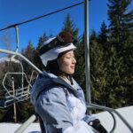 Linda Chung Instagram - I want to thank my husband for teaching me how to ski. Despite my MANY falls, you were always patient and supportive. I couldn’t have done it without you. 🤍 Fall down. Get back up. Repeat. 🎿⛷️🚡