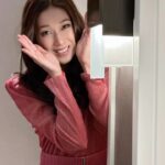 Linda Chung Instagram – Peek-a-boo! 👻🥰