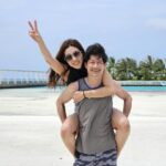 Linda Chung Instagram - First time ever! Without kids! Thank you Mom and Dad, Abba and Papa, for helping us take care of our 3 munchkins so that Jer and I could go on this magical trip to the Maldives. 🌊🏝️🚤🐟✨ We relaxed…. had a spa, deep talks, long walks on the beach, snorkeled, sailed, swam, and kayaked. We snuggled, we napped, and decompressed. It was a fabulous, romantic trip. #yourstilltheone #goingonto9years #feelslikedatingagain #iloveyou @ClubMedFinolhu #clubmed #clubmedhk @qicomms @imphoebeyuen