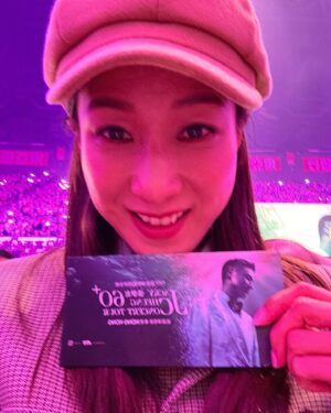 Linda Chung Instagram - I’ll be waiting for you… 70  演唱會！🩵

#fangirling 
#keephealthy
#legend 
#jackycheung