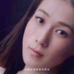 Linda Chung Instagram – 【Keep young，就好似同時間競賽】全新EMFACE輪廓重塑
你知唔知道，面部嘅肌肉同膠原，其實正隨住時間一分一秒咁流失? 想時刻呈現出緊緻年輕嘅一面，
Keep young就要快過時間流逝， 刻不容緩，即刻採用劃時代逆齡技術!
全球獨創 BTL EMFACE輪廓重塑， 結合兩種突破頂尖逆齡技術HIFESTM及SYNC RF， 直接深入20mm肌膚最深層，增加肌肉密度，撐起肌底結構， 同時激生膠原及拉緊筋膜層， 一次療程，同步重建3層肌底主要結構， 有效減淡虎紋，更提升蘋果肌及眼周輪廓， 瞬間重塑年輕緊緻美!
立即聯絡BTL認可療程中心預約諮詢@btlmedicalhk
#Emface #輪廓重塑#LiftUp面部黃金輪廓#年輕更是狀態#減淡虎紋#提升蘋果 肌 #Jawline更明顯 #逆齡療程 #緊緻肌膚