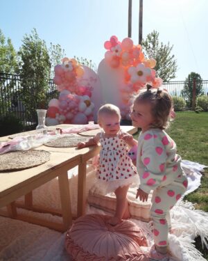 Lindsay Arnold Instagram - Our little June bug 🥹🫶 my baby turns 1 tomorrow and we had the best time celebrating her a little early before heading out of town! 

#firstbirthdayparty #birthdayparty #babygirl