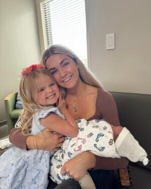 Lindsay Arnold Instagram - Baby boy is here 😭🫶 we love you so much Rez! Thanks for making me another cute nephew @brynleyarnold @donmcginnis 🫶 

#babyboy #newbaby #nephew