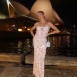 Lindsay Arnold Instagram - Night 1 in Sydney🫶🫶 #sydney #sydneyoperahouse #husbandandwife
