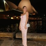 Lindsay Arnold Instagram - Night 1 in Sydney🫶🫶 #sydney #sydneyoperahouse #husbandandwife