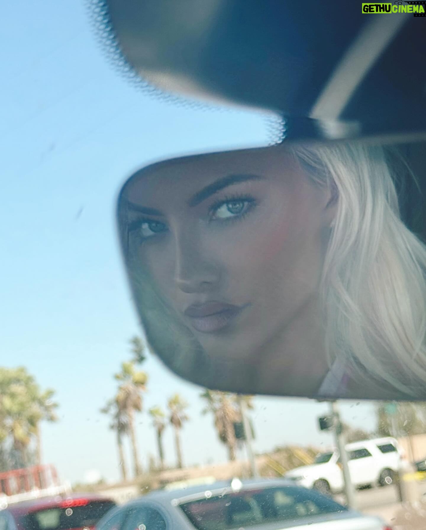 Lindsey Pelas Instagram - Paris, Coachella and a little in between… ☺️ Are you a desert or a city person?