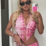 Lindsey Pelas Instagram - Paris, Coachella and a little in between… ☺️ Are you a desert or a city person?