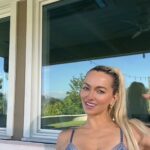Lindsey Pelas Instagram - Happy Friday, who likes mugs?