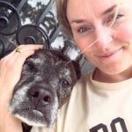 Lindsey Vonn Instagram - Dogs are the best medicine in times like these… I adopted Leo right before my 2nd ACL surgery and he’s been with me through all my surgeries since. Leo was hit by a car before I adopted him and he’s got almost as many screws in his leg as I do. He never likes it when I cry but he always knows when I’m hurt and he doesn’t leave my side. I think he knows what it feels like. Just thankful I have my pups ❤️🐶