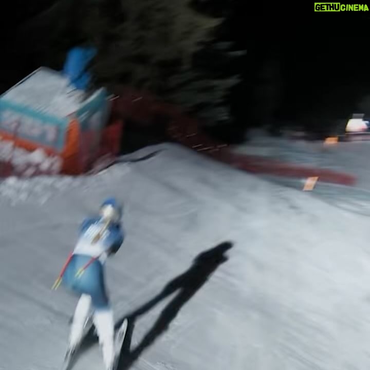 Lindsey Vonn Instagram - What a year… from skiing Kitzbühel at night to traveling the world and back to laying on the couch after another surgery… meeting new friends and spending time with the ones I love…and maybe over working myself (just maybe 😜)… it’s been real 2023… but let’s kick some ass 2024!!!! 💪🏻💪🏻💪🏻 #2024 #LFG