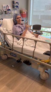 Lindsey Vonn Instagram - 🤕Well guys, I got my knee replaced… surgery went very well and I will update you with more details soon. Thank you Dr Roche and your entire team for taking such good care of me. 🙏🏻