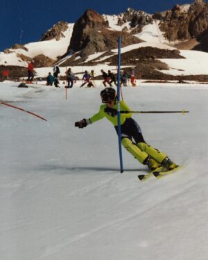 Lindsey Vonn Instagram - I’m just a girl with a dream…From Buck Hill, Minnesota to the top of the highest mountains… I’ve been through my fair share of ups and downs but it was all worth it. Parents, please believe in your kids. Encourage them, show them how to get back up when they fall and remind them that anything is possible… because you never know where their journey will take them 🩵
